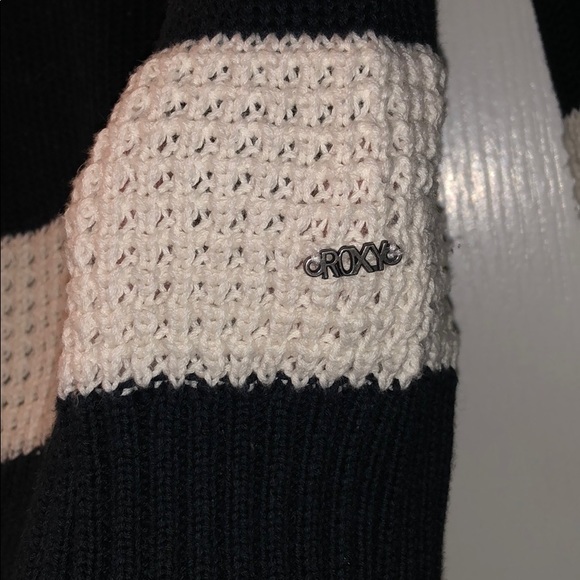 EUC Roxy knit sweater. Black and white stripe - Picture 3 of 4
